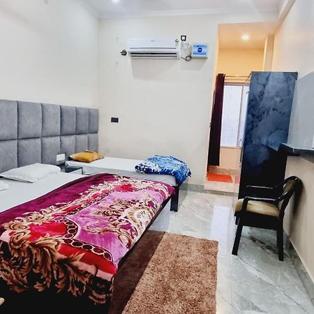 Surya Palace Ayodhya Zewnętrze zdjęcie