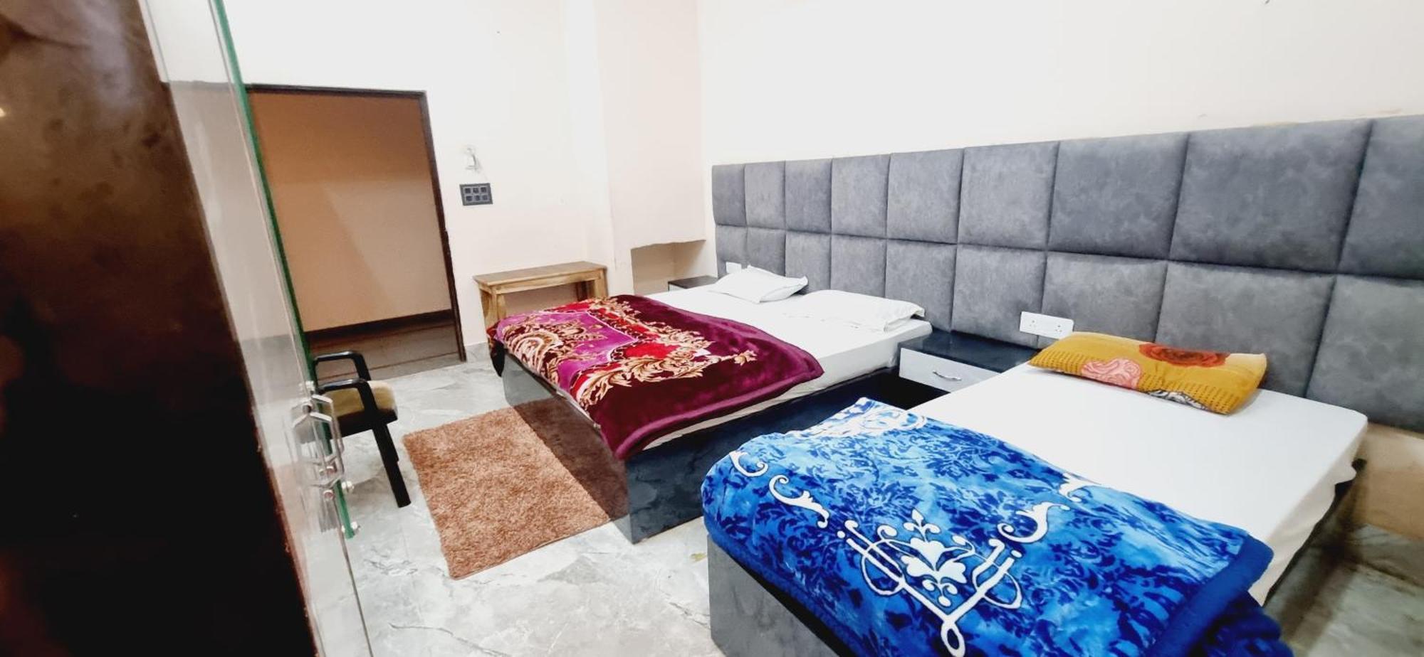 Surya Palace Ayodhya Zewnętrze zdjęcie
