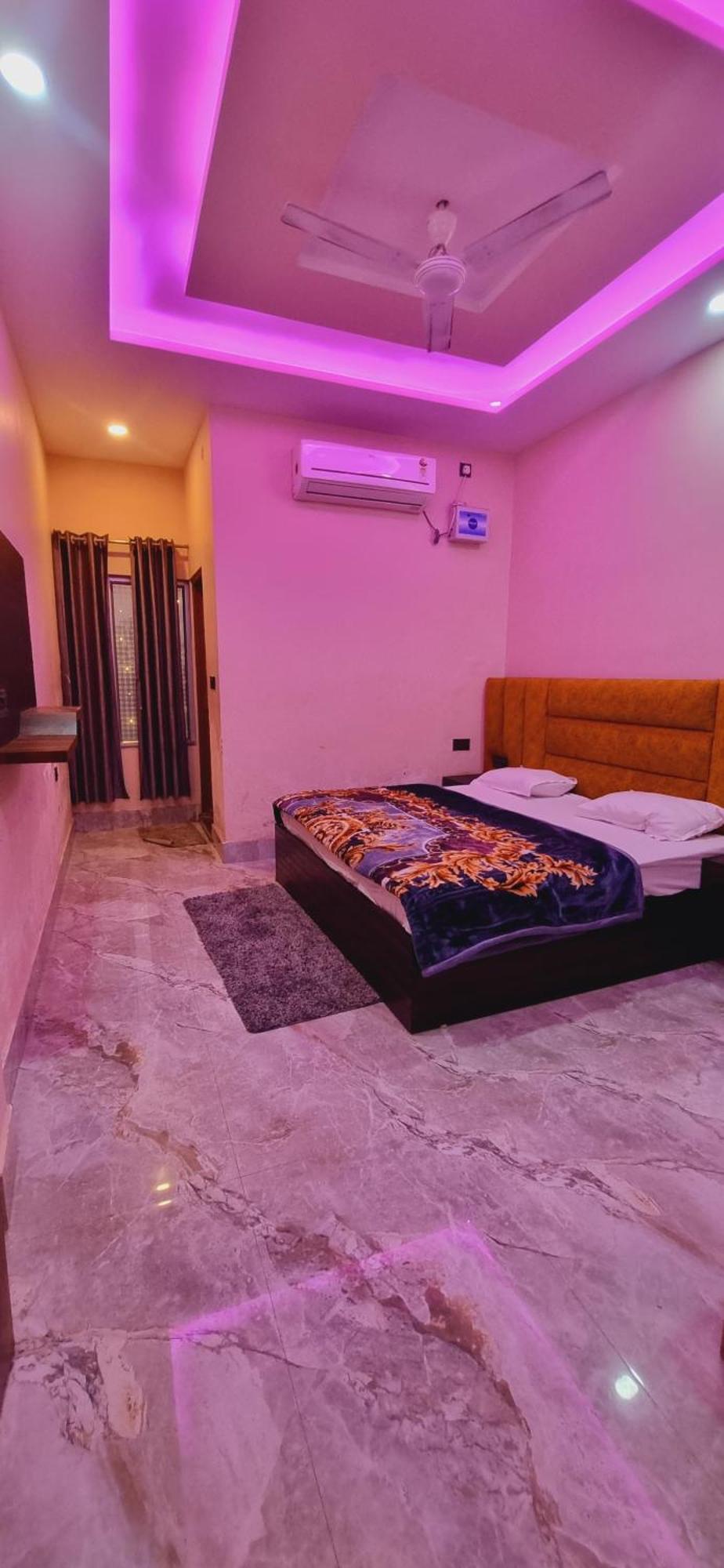 Surya Palace Ayodhya Zewnętrze zdjęcie
