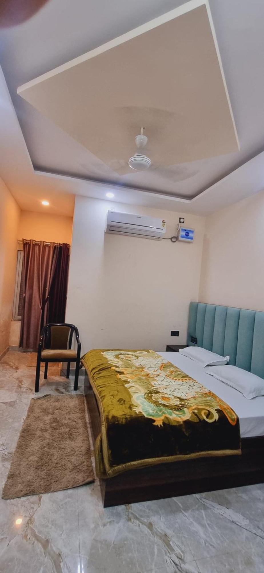 Surya Palace Ayodhya Zewnętrze zdjęcie