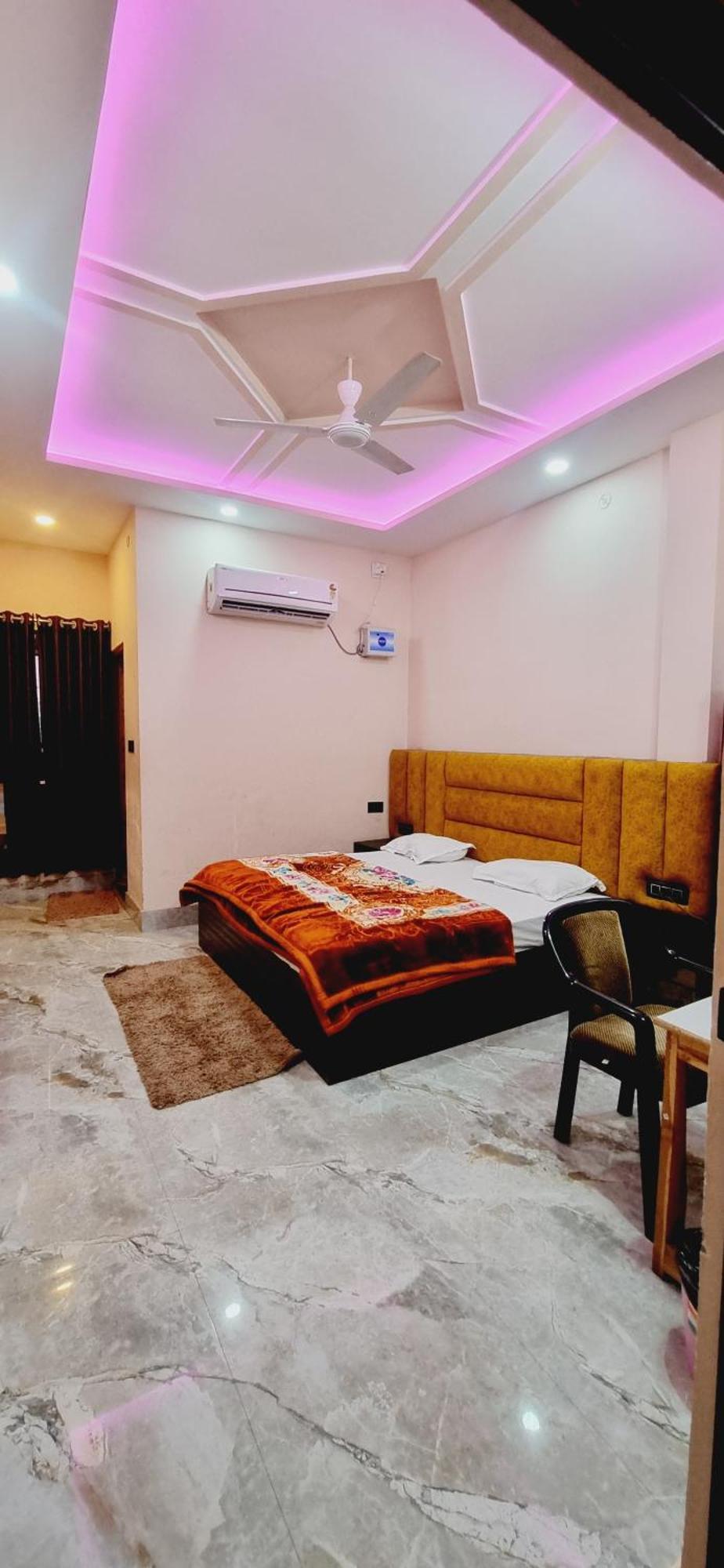 Surya Palace Ayodhya Zewnętrze zdjęcie